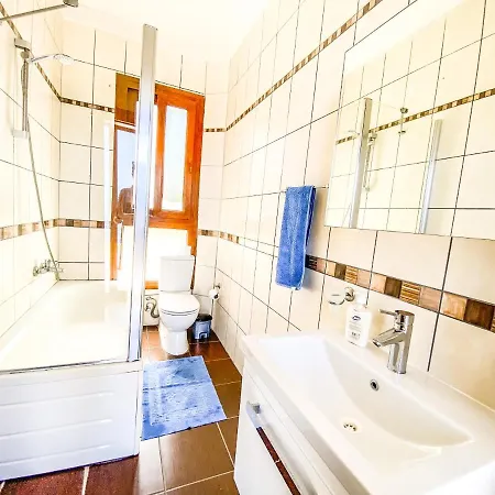 Sea Cliff Villa, 4 Beds, Sleeps 2- 7, Free Wifi, Heated Pool Option * Agios Amvrosios (Kyrenia)